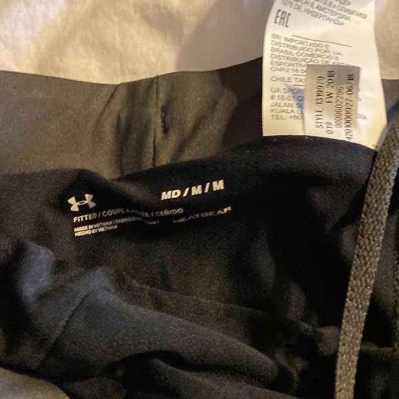 Shorts - Picture 2 of 4